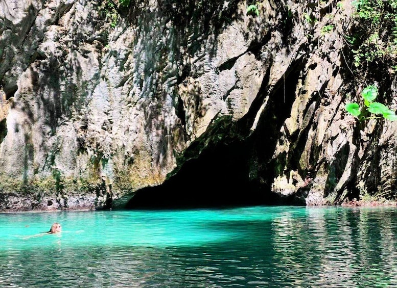 Ko Lanta: 4 Islands and Emerald Cave Snorkeling Trip