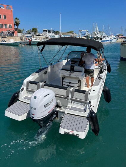 Picture 2 for Activity Polignano a Mare Caves and Grottos Tour by Boat with Spritz