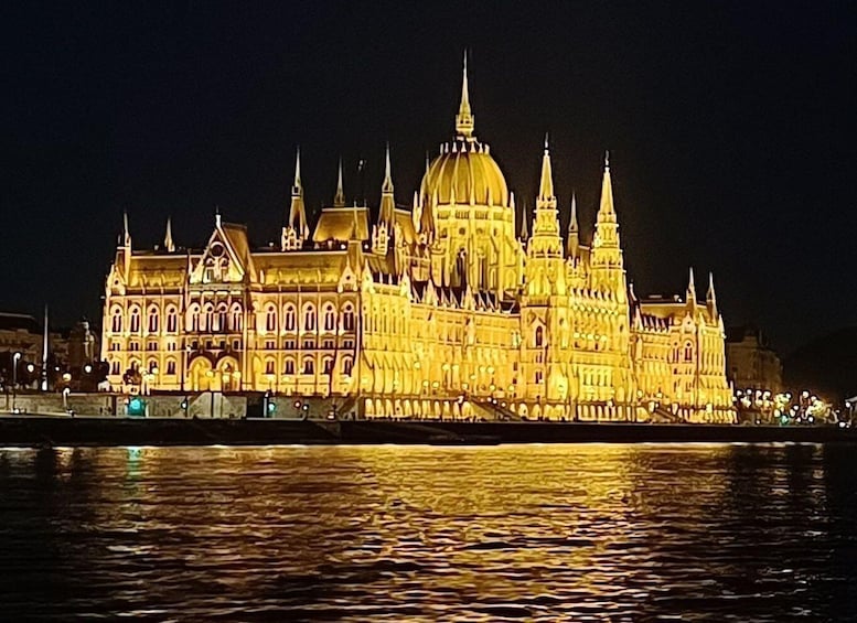 Picture 22 for Activity Budapest: City Highlights Cruise with Welcome Drink