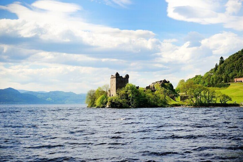 Private Loch Ness Day Tour in Luxury MPV from Edinburgh
