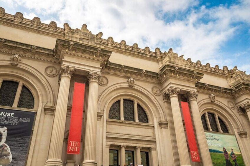 Skip the line Met Cloisters and Fifth Avenue Tour by Car