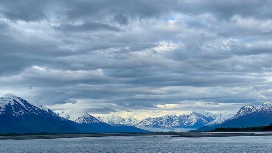Full Day Guided Paddle Tour on Knik River