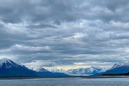 Full Day Guided Kayak Tour on Knik River