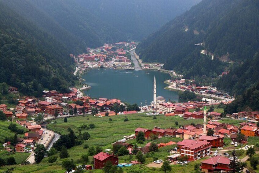 Full Day Tour In Uzungol Lake with Turkish Tea Tasting
