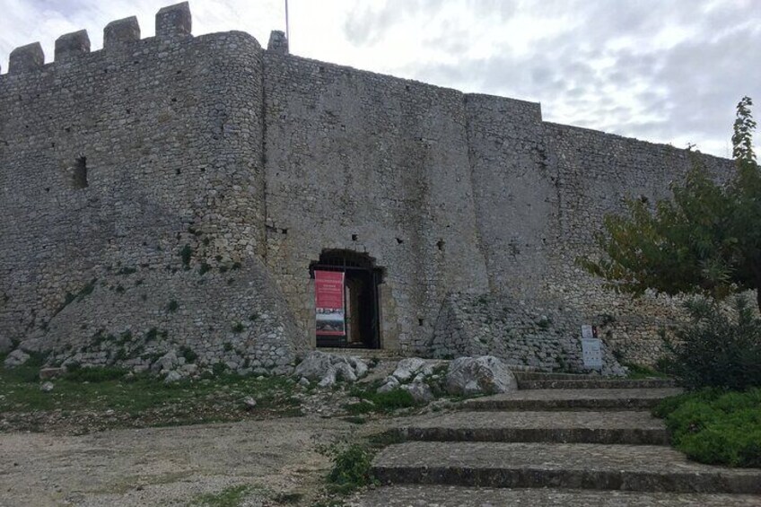 Chlemoutsi castle entrance