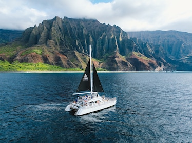 Lucky Lady Deluxe - Na Pali Morning Snorkel eller Sunset Snorkel Dinner-tur...