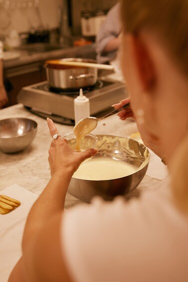 Florence: Pasta exclusive making cooking class with Gelato