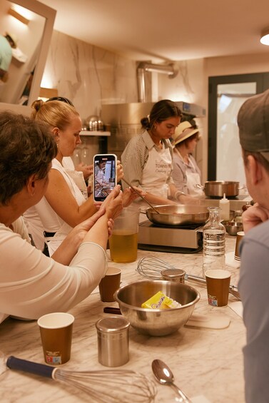 Florence: Pasta exclusive making cooking class with Gelato
