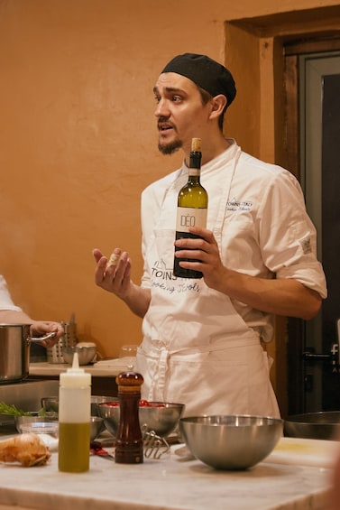 Florence: Pasta exclusive making cooking class with Gelato
