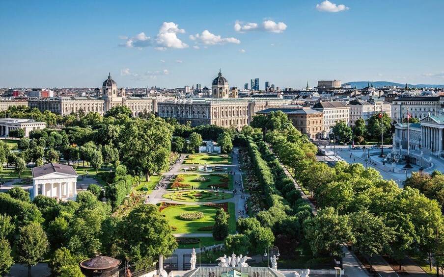 Picture 12 for Activity Vienna: Hofburg Palace and Sisi Museum Skip-the-Line Tour