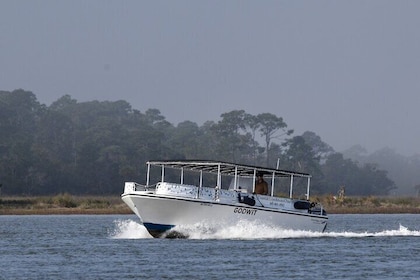 Guided Historical Bus and Boat Cruise Tour in Beaufort