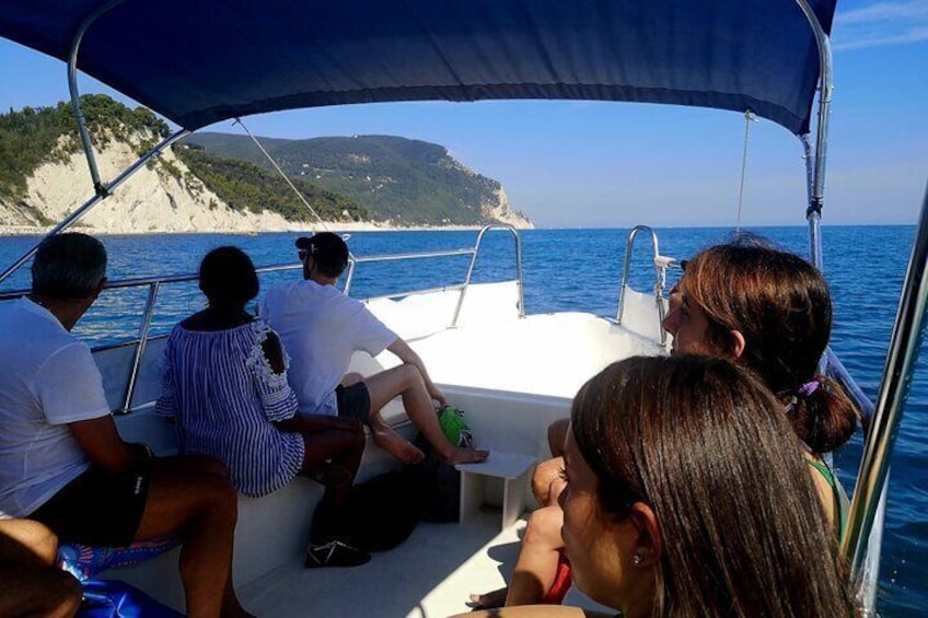 Boat tour all along Conero Riviera