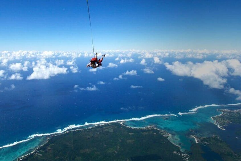 Guided Skydive Experience in North Eastern Part of Mauritius