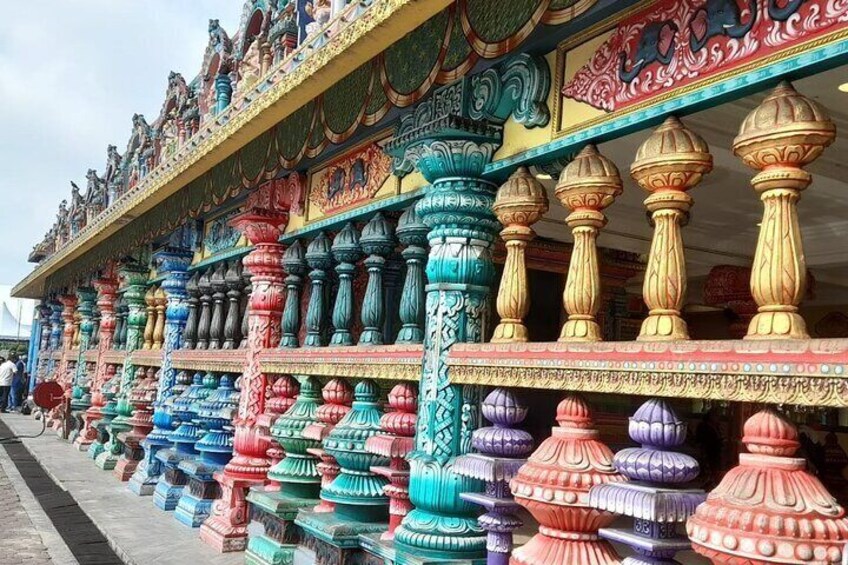 Private Genting Highlands to Kuala Lumpur Airport with Batu Caves