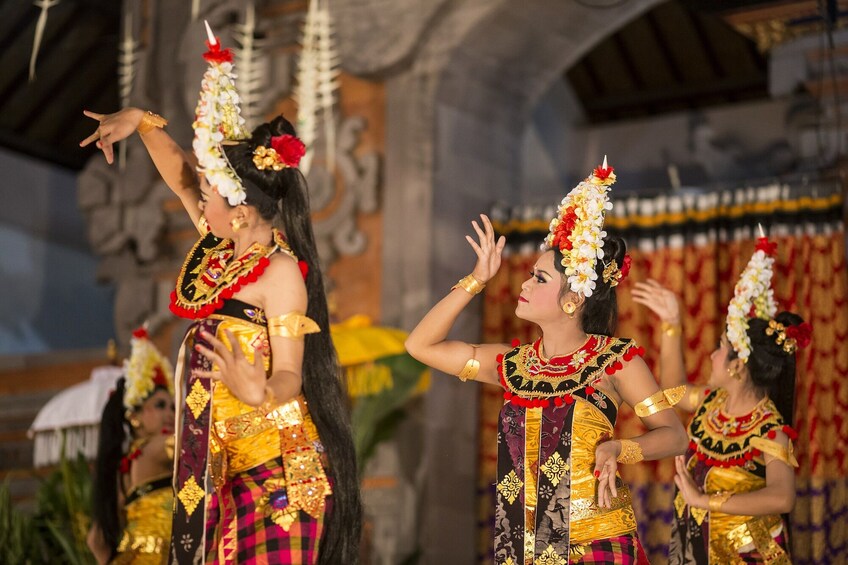 Legong Dance Show Tickets at Ubud Palace Bali