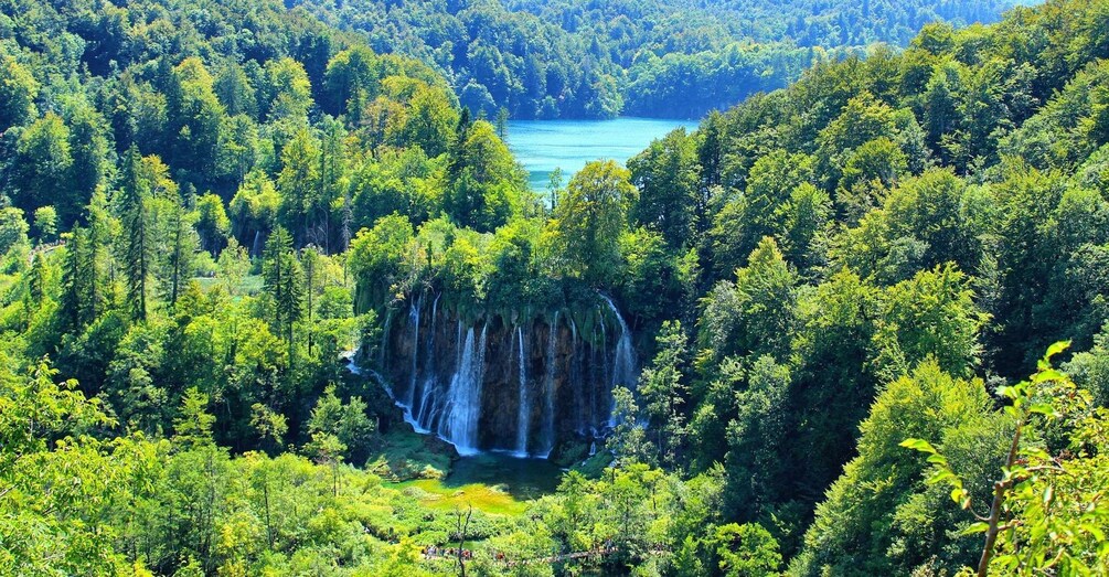 Picture 2 for Activity From Zagreb: Plitvice Lakes and Rastoke Day Trip