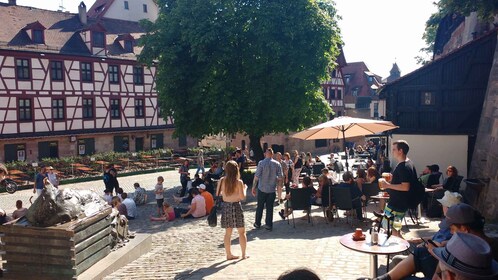 Nuremberg: Guided BYO Bike Tour