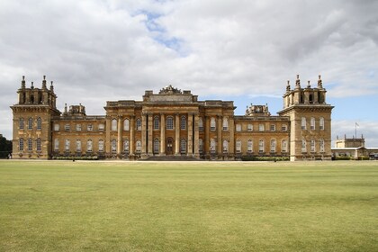 Visita privada al Palacio de Blenheim, Oxford y Cotswold con entrada