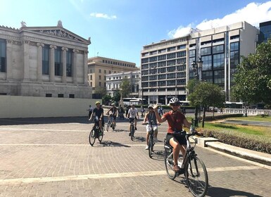 Athene: bezienswaardigheden en foodtour op een elektrische fiets