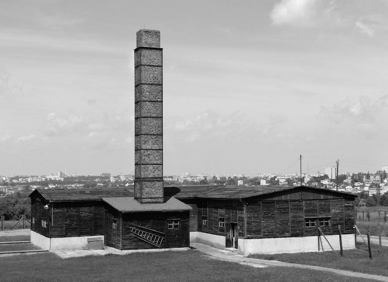 Warsaw: 12-Hour Guided Private Tour to Majdanek and Lublin