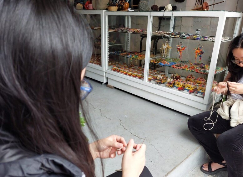 Picture 2 for Activity Bogotá: Traditional Colombian Bag Craft Workshop with Drink