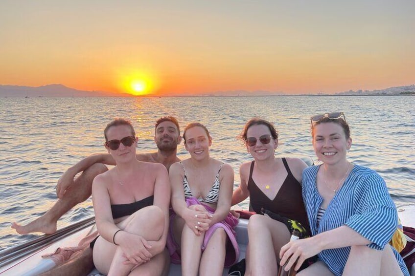 3 Hours Private Boat Tour in the Gulf of Cagliari with Aperitif