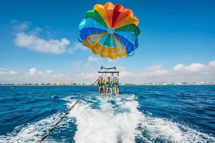 Baie de Palma : Parachute ascensionnel