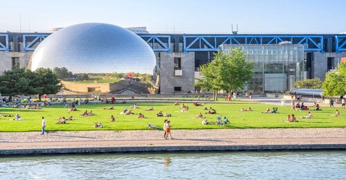 París: Entrada al Museo de la Ciudad de las Ciencias y la Industria