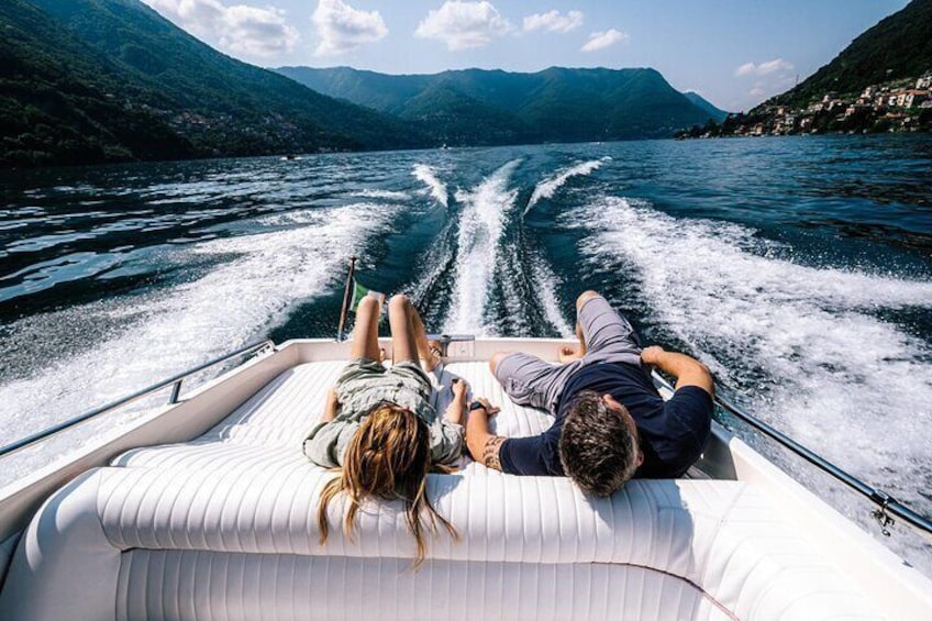 2 Hour Private Cruise on Lake Como by Motorboat