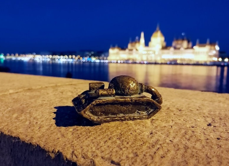 Budapest: Danube Exploration Game & Self-Guided Tour