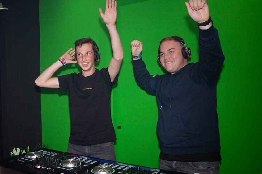 ONSTAGE DJ Experience Breda - Activity Rooms Tour