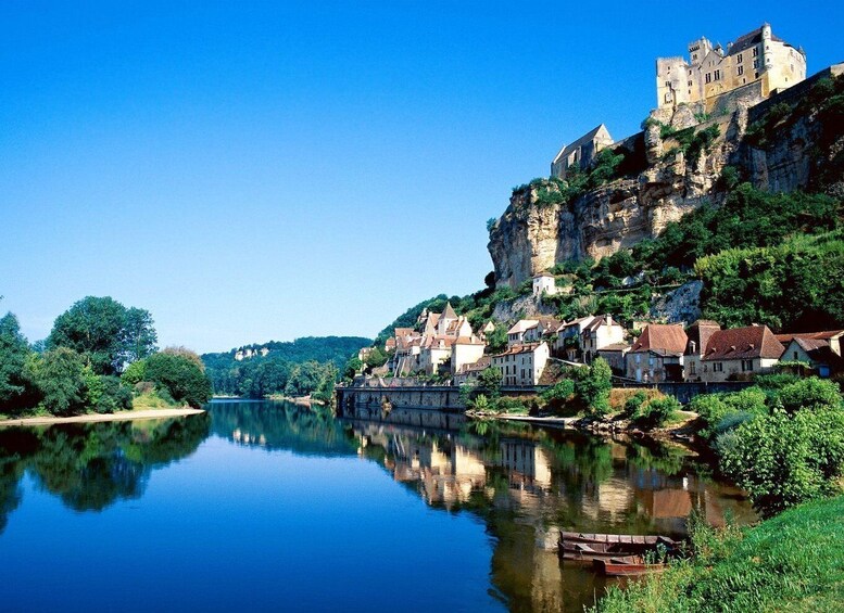 Picture 7 for Activity Sarlat : Private tour to Prehistoric Cave + Medieval Castle