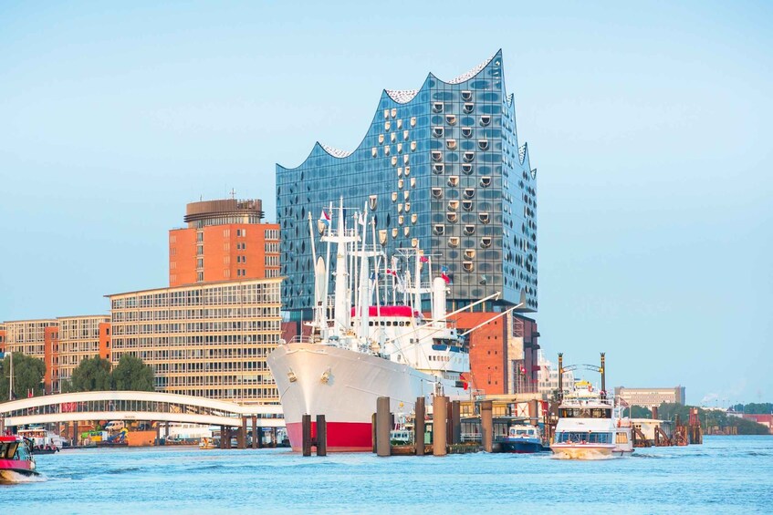 Picture 3 for Activity Hamburg: Speicherstadt and HafenCity Tour