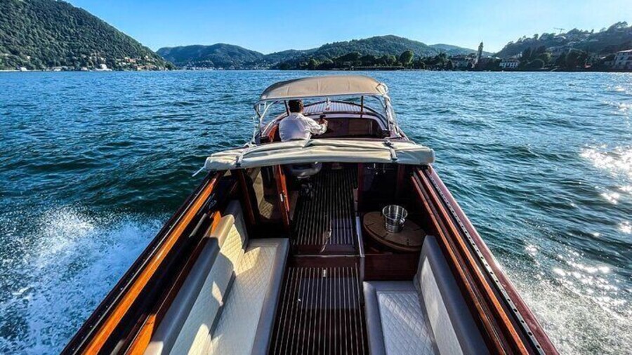 Private Cruise on Lake Como with Luxury Wooden Taxi Boat