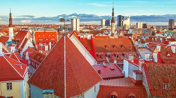 Tallinn day trip with a walking tour in the old town