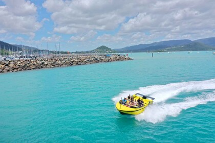 Pantai Airlie: Naik Perahu Jet 30 Menit