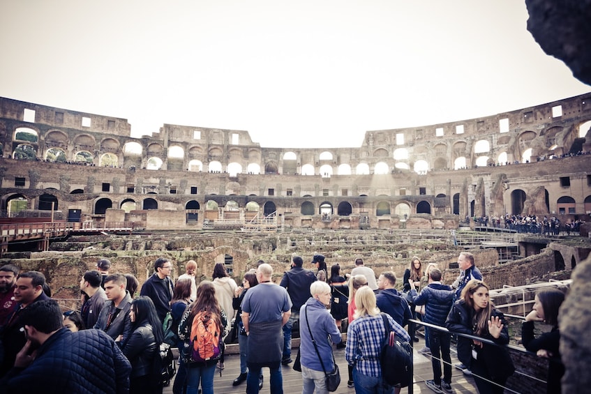 Skip-the-Line Colosseum, Forum & Palatine Hill Tour with Optional Pickup