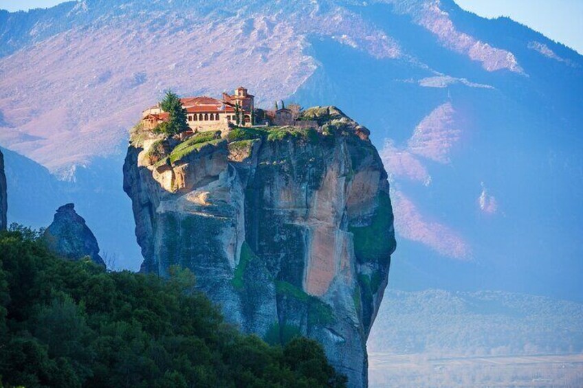 Full Day Tour in Meteora with Hotel Pickup and Honey Tasting