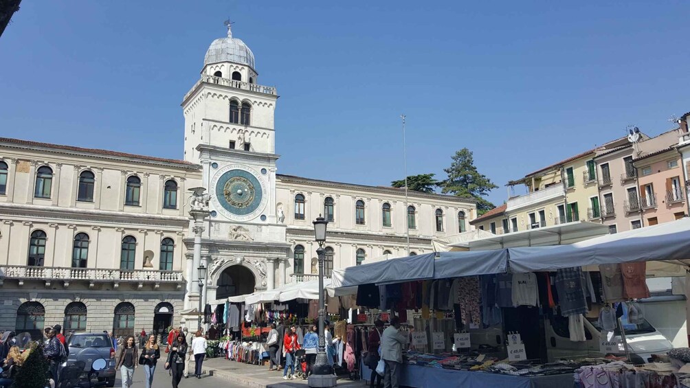 Picture 1 for Activity Padova: Guided Shopping Walk