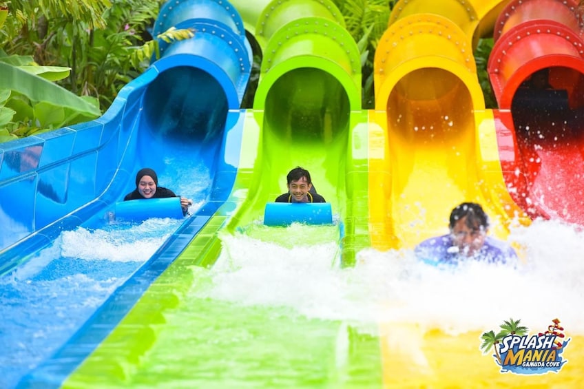 SplashMania WaterPark Malaysia