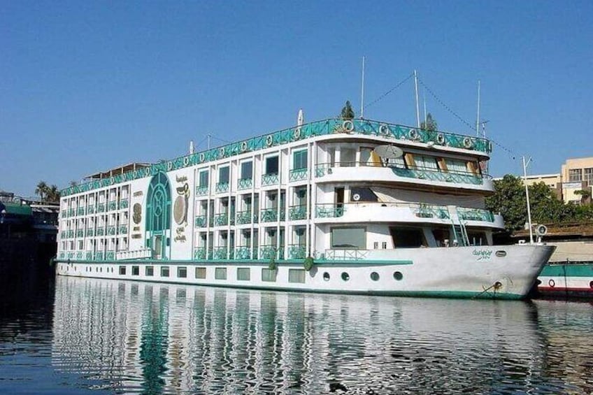 Private 04 Days Days 03 Nights Nile Cruise from Aswan to Luxor