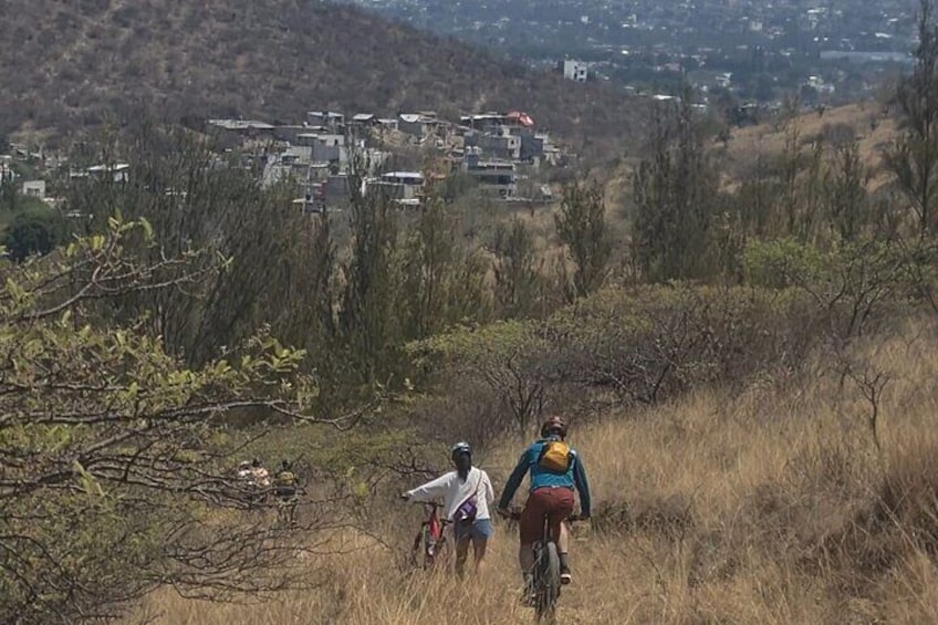 MTB bike ride through Oaxaca´s ancient local trails
