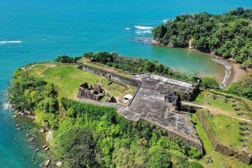 Full-Day Fort San Lorenzo and Panama Canal Guided Tour