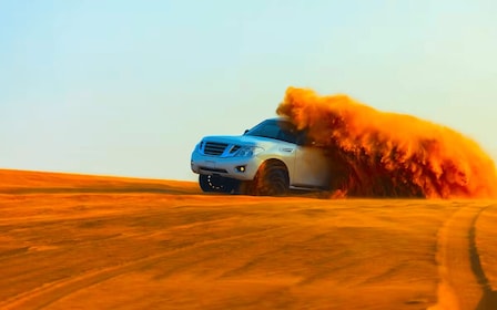 Dubai: safari nel deserto con cena barbecue e opzioni per il quad