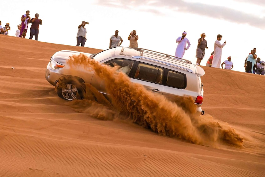 Dubai: Desert Safari with BBQ Dinner & Quad Biking Options