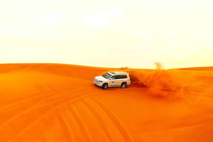 Dubai: Wüstensafari mit BBQ-Abendessen und Möglichkeiten zum Quadfahren