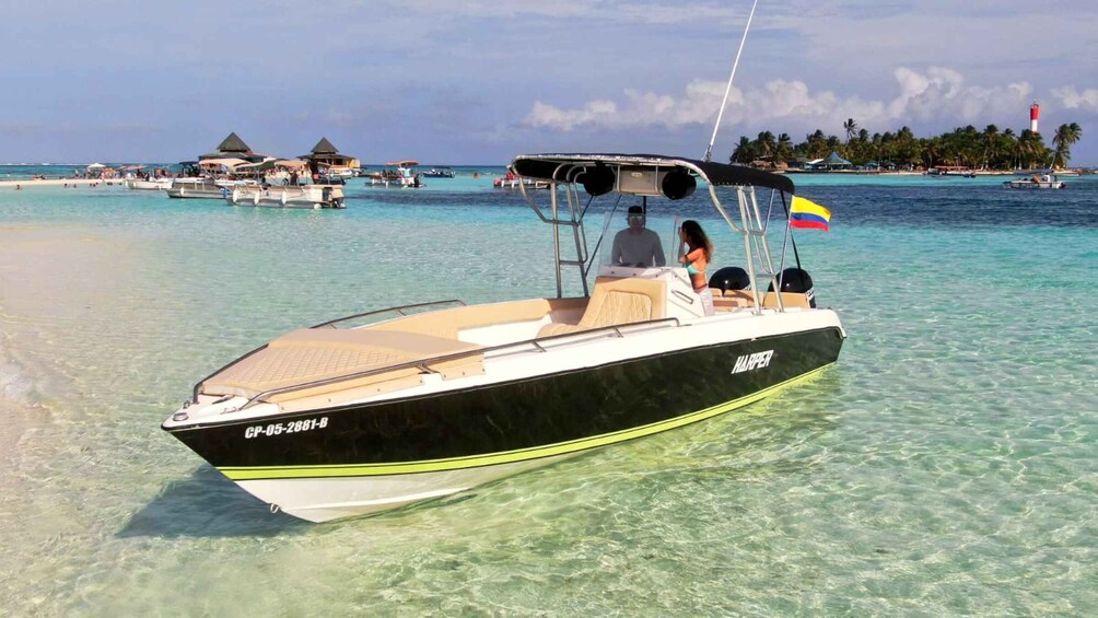 Picture 2 for Activity San Andres: Private San Andres Bay Tour by Luxury Speedboat