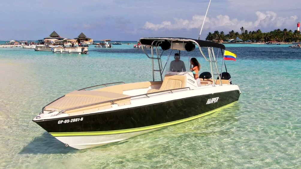 Picture 2 for Activity San Andres: Private San Andres Bay Tour by Luxury Speedboat