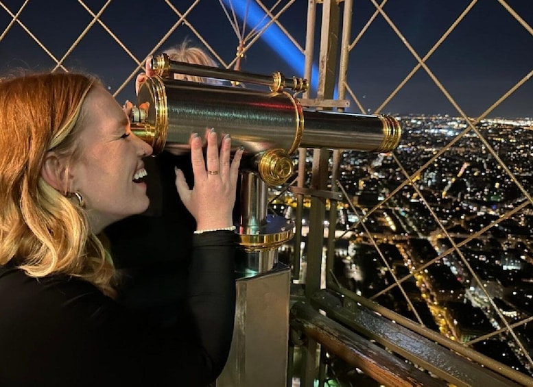 Paris: Eiffel Tower Tour and Seine River Cruise at Dusk