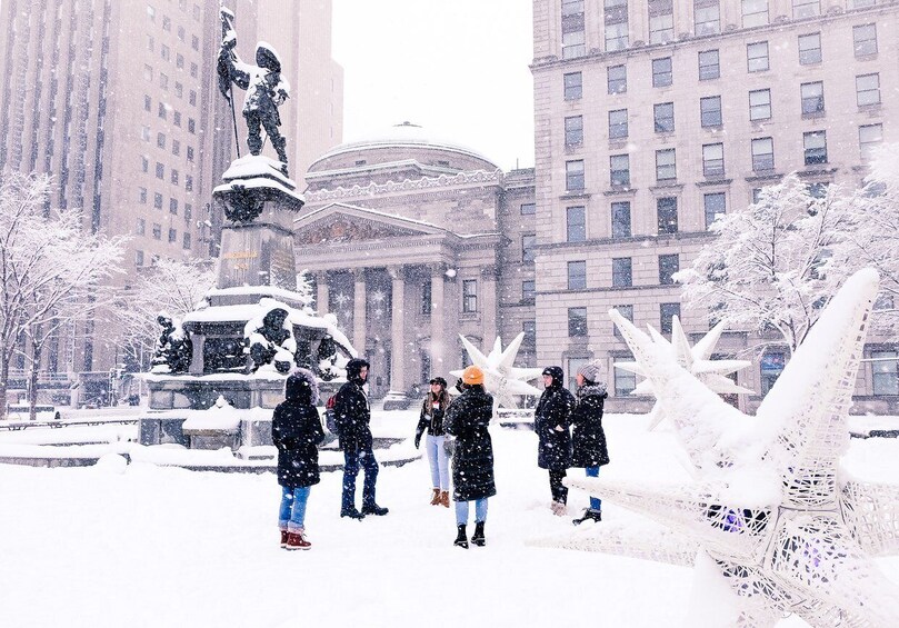 Montreal: Old Montreal Wintertime Walking Tour